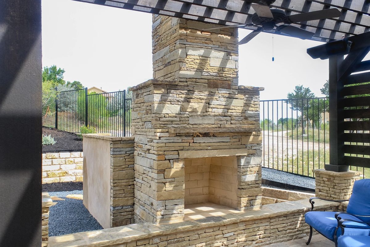 Outdoor-Fireplace---in-Walburg-Texas-outdoor-fireplace-walburg-texas.jpg-image